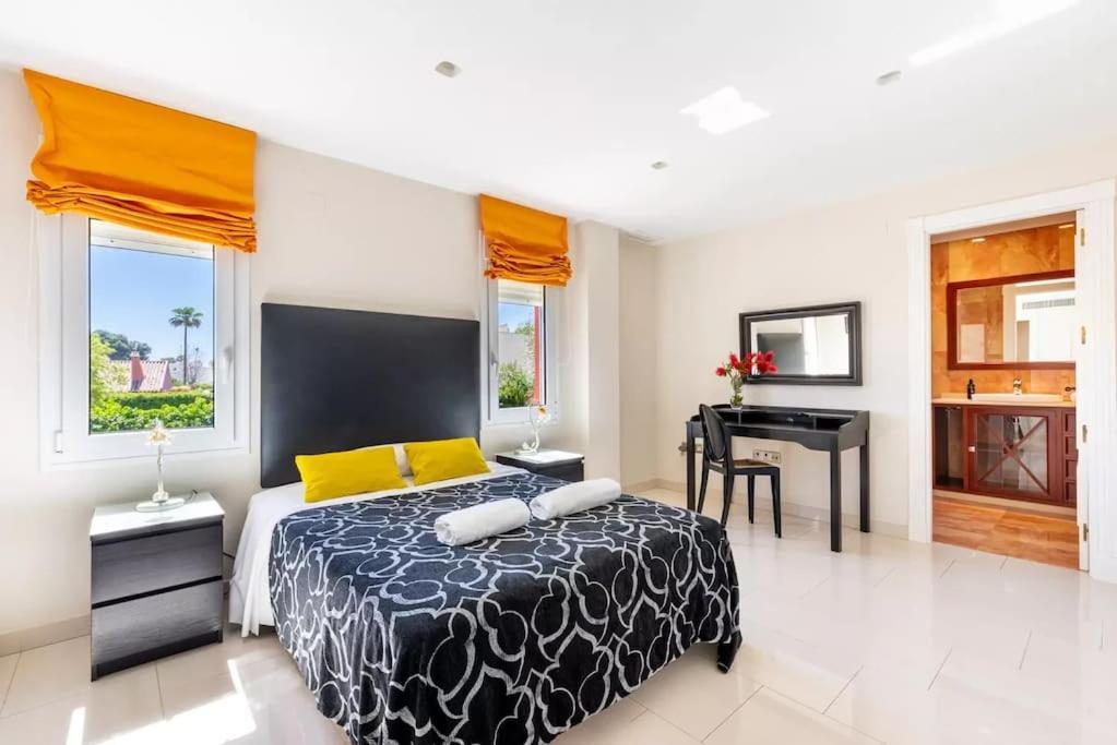 Ohana Luxury Villa With Heated Pool Málaga Eksteriør billede