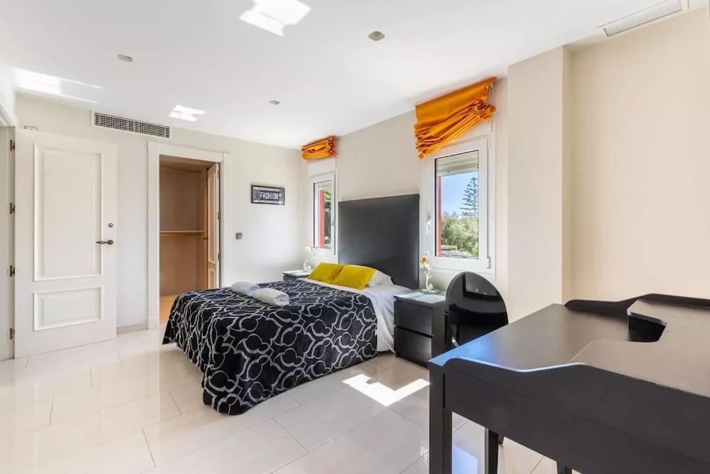 Ohana Luxury Villa With Heated Pool Málaga Eksteriør billede